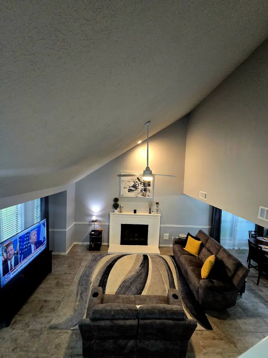 14244 Oak Chase Drive, Houston, TX 77062 - Image #2