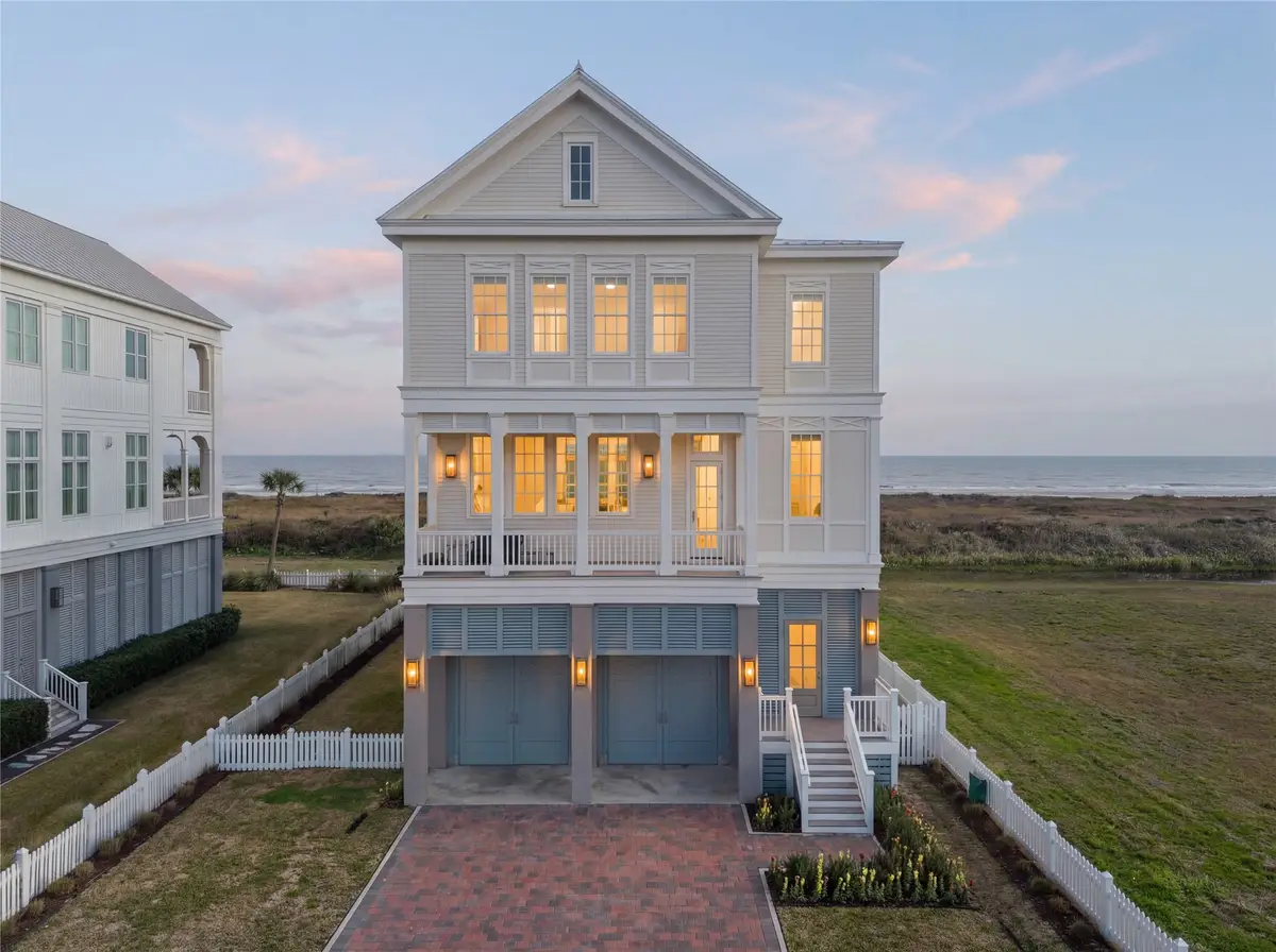 2409 E Seaside Drive, Galveston, TX 77550 - #1