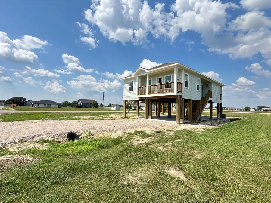638 Swallow Drive, Palacios, TX 77465 - #3