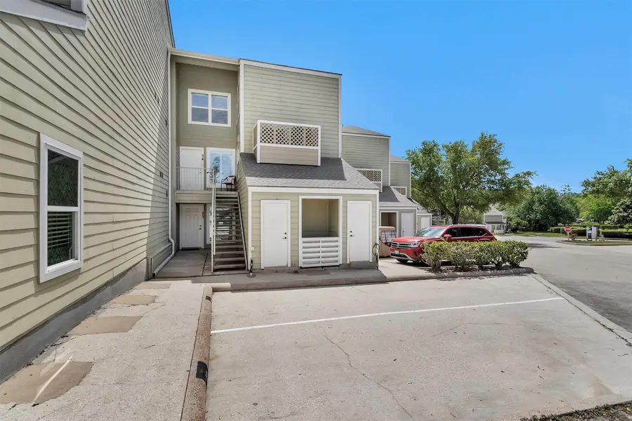 34 April Point Drive S, Conroe, TX 77356 - #3