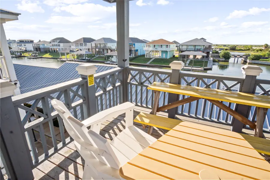 2205 Nelson Avenue, Port Bolivar, TX 77650 - #2