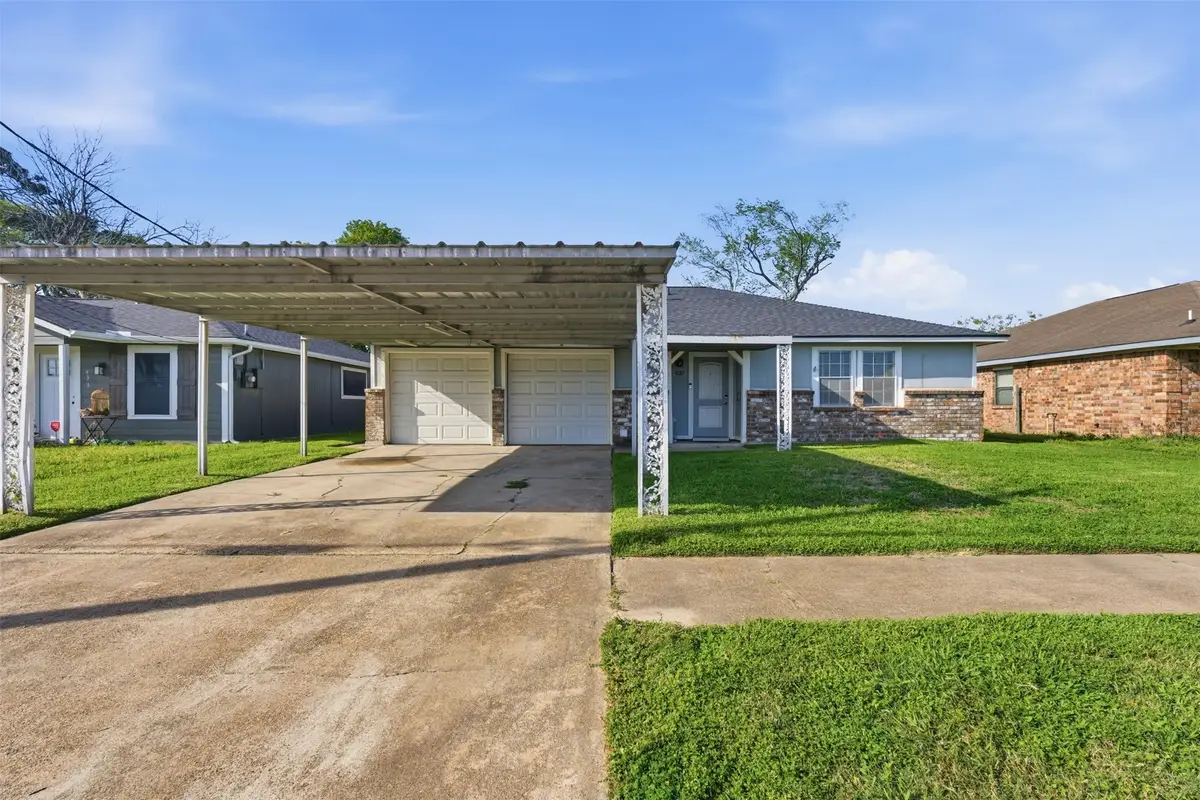 437 E 2nd Street, Deer Park, TX 77536 - #1