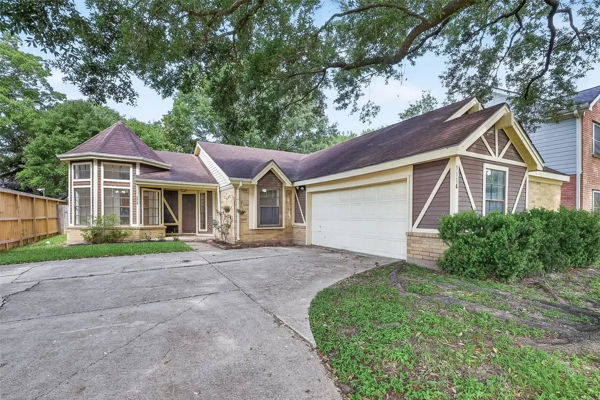 1114 Wentworth Drive, Pearland, TX 77584 - #1