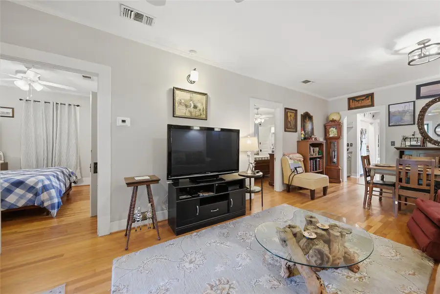 156 2nd Avenue, Columbus, TX 78934 - #3