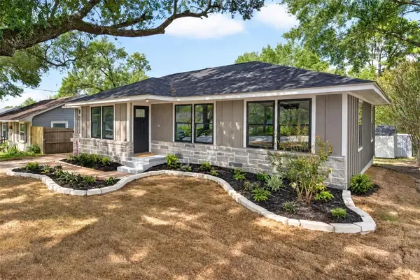 705 Jersey Lane, Brenham, TX 77833