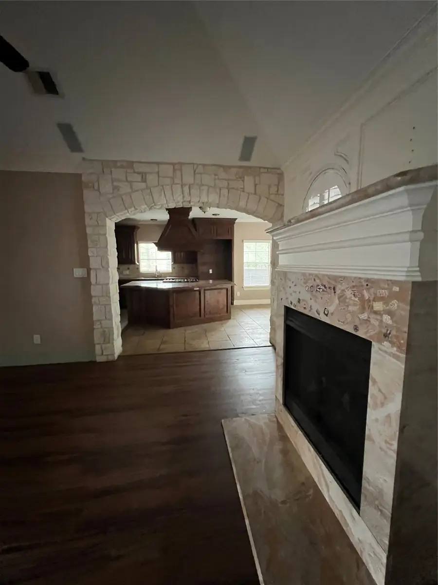 5771 Belarbor Street, Houston, TX 77033 - Image #3