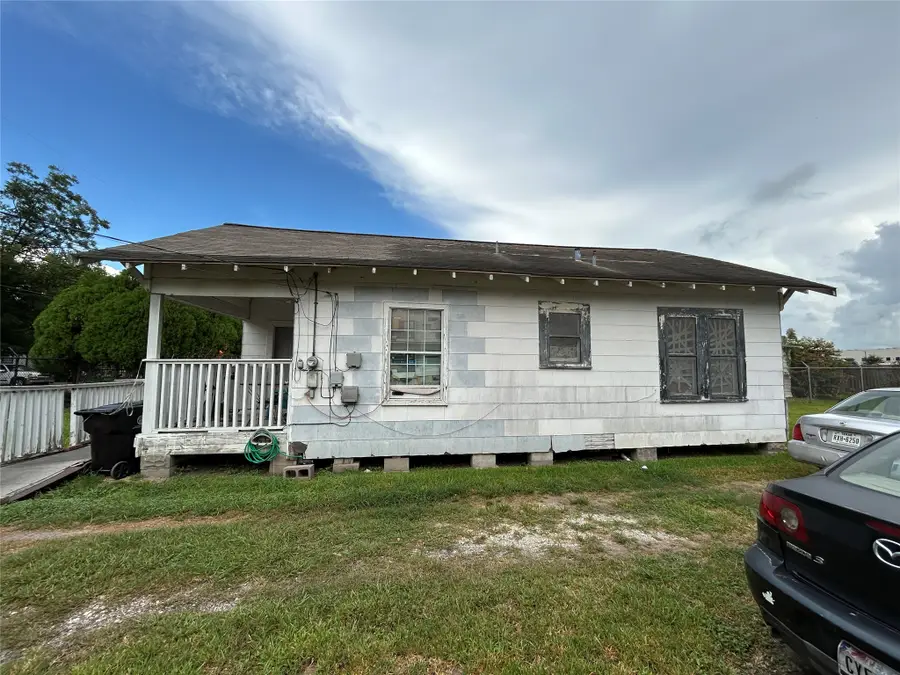10612 Exeter St, Houston, TX 77093 - #2
