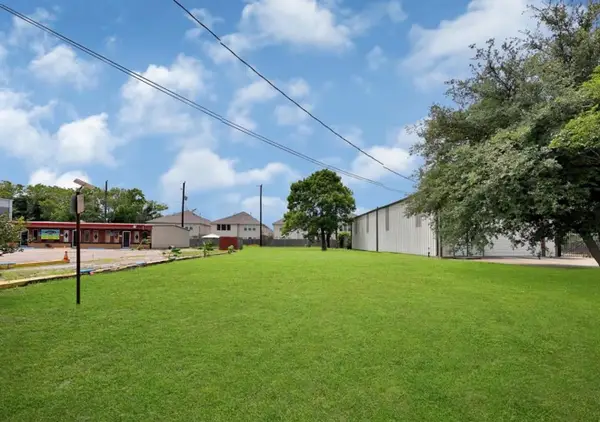 0000 Broadway, La Porte, TX 77571