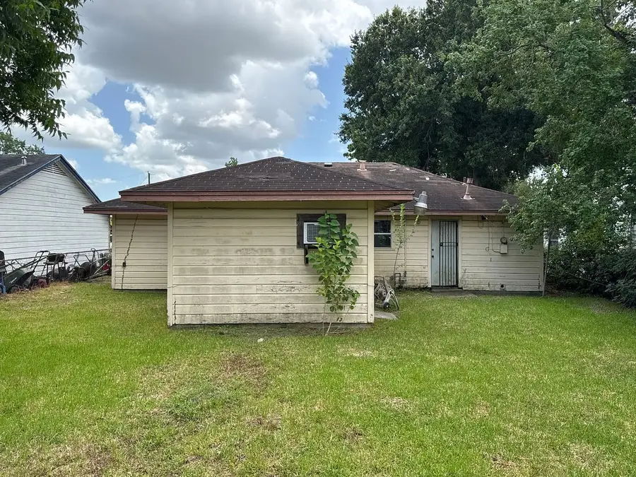 3121 Nita Street, Houston, TX 77051 - #2