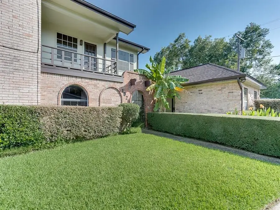 1326 Town Circle Circle #1, Baytown, TX 77520 - Image #2