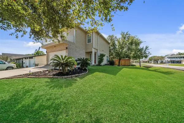 3802 Barracuda Lane, La Porte, TX 77571