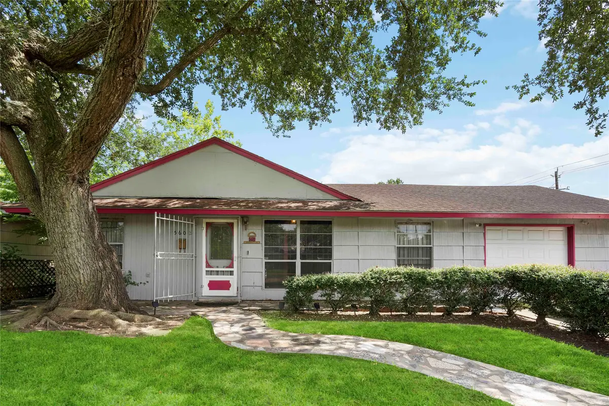 5602 Thrush Drive, Houston, TX 77033 - Image #1