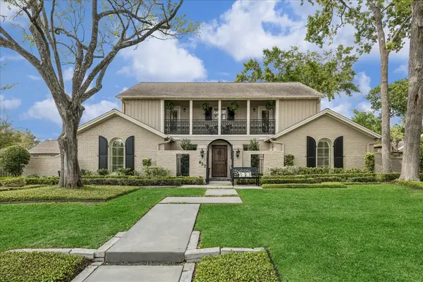 627 Ramblewood Road, Houston, TX 77079
