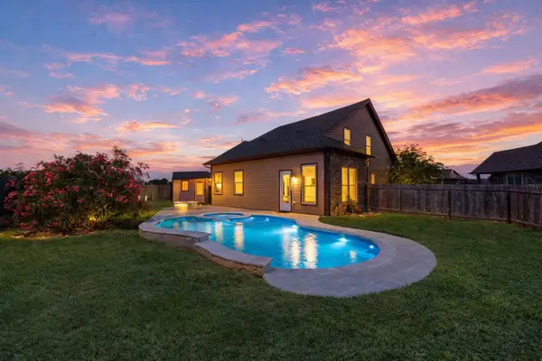 434 Bay Grove Lane, La Porte, TX 77571