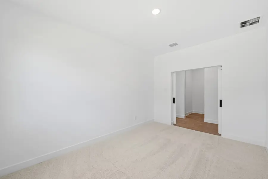 305 Boulden Court, Sealy, TX 77474 - Image #3