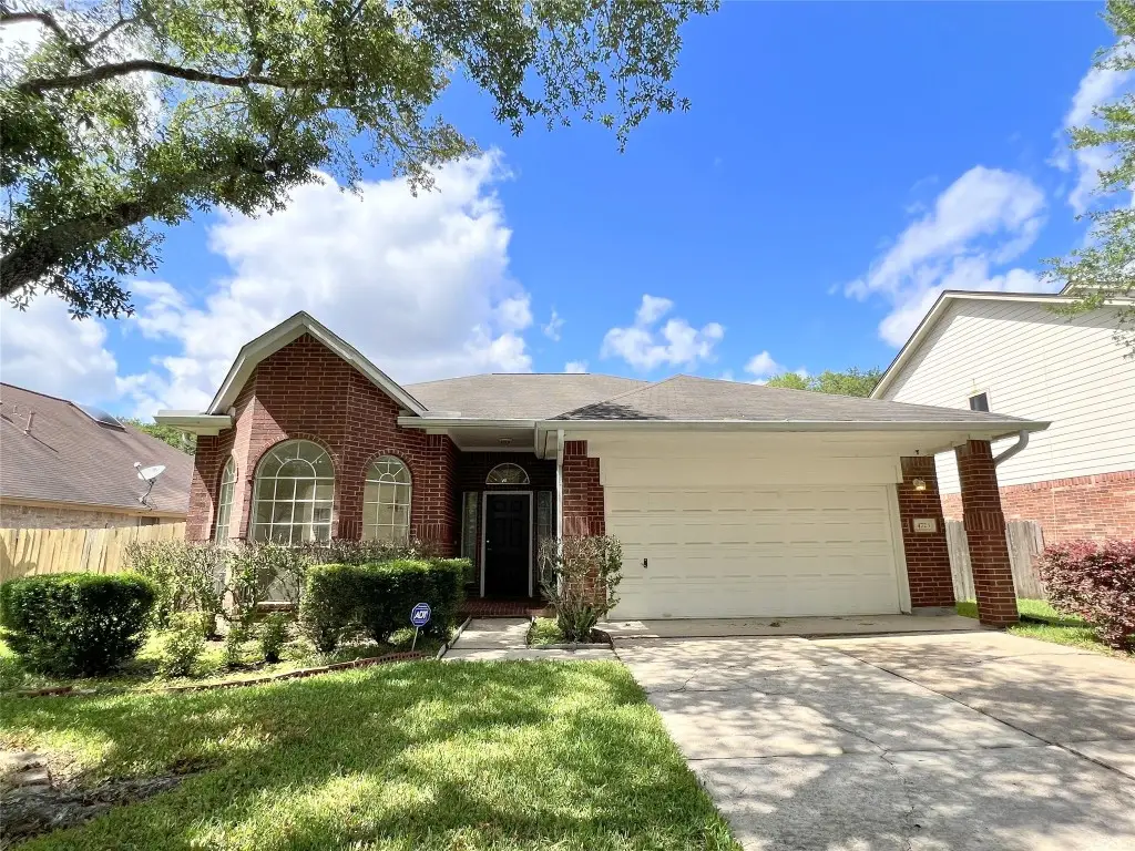 4723 Silverlake Drive, Sugar Land, TX 77479 - #1