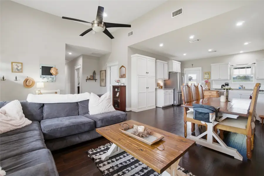 5037 Horseshoe Drive, Anderson, TX 77830 - #2