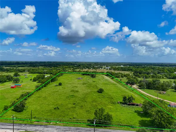 12 12th Street, Bay City, TX 77414