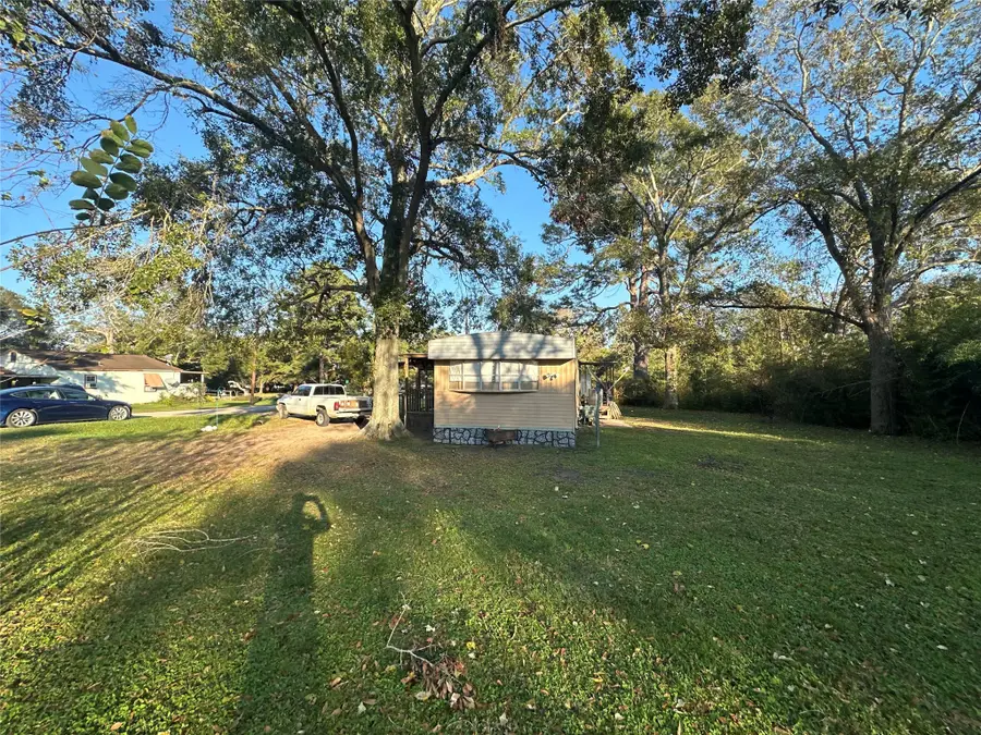 603 Bryan Street, Damon, TX 77430 - Image #2