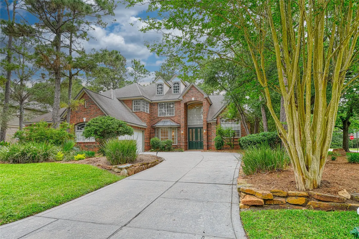 2 Woodmere Place, The Woodlands, TX 77381 - #1