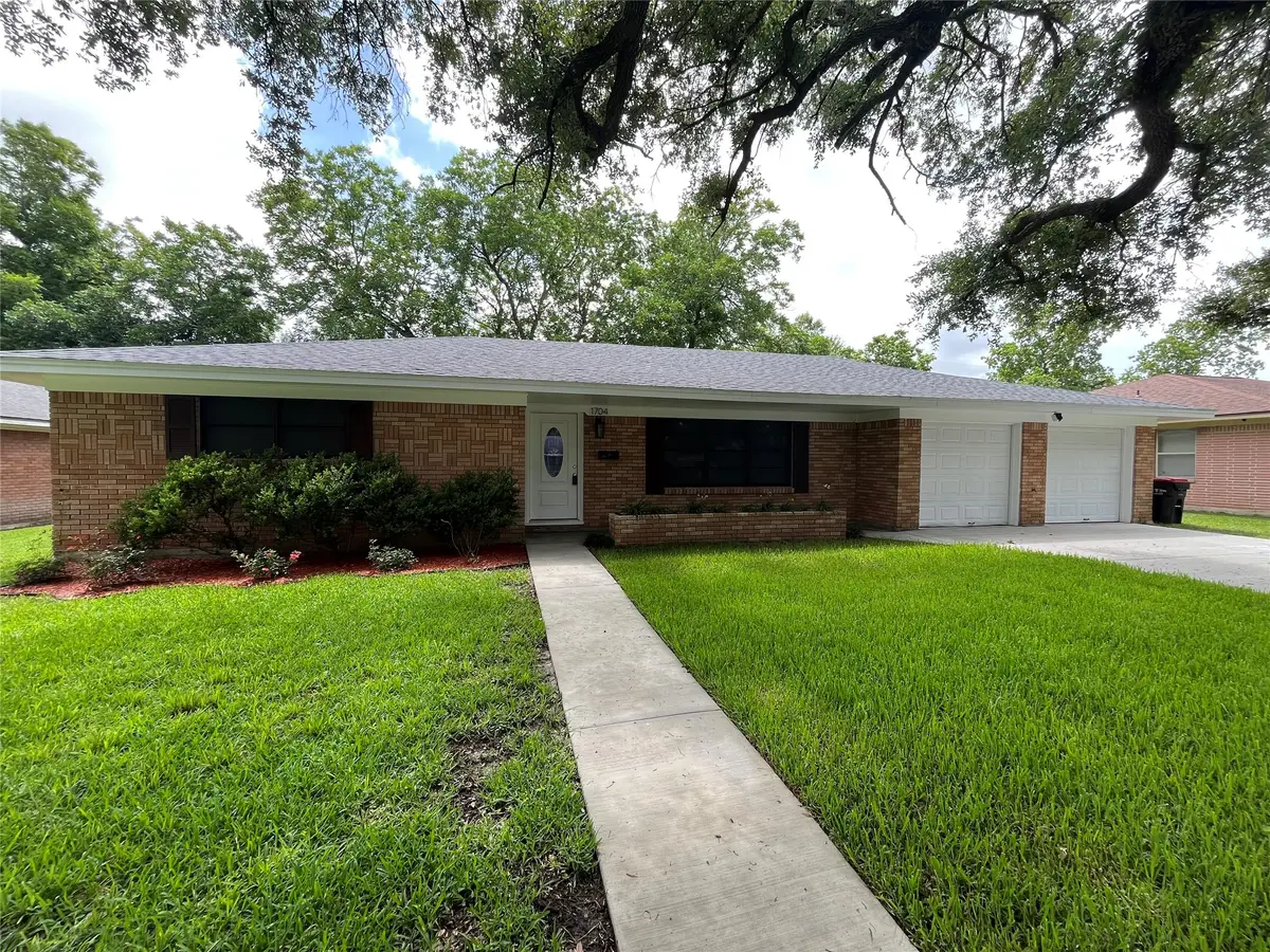 1704 Richardson Lane, Baytown, TX 77520 - #1