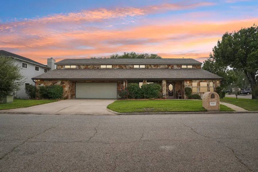 9243 Deepwater Drive, Montgomery, TX 77356 - Image #3