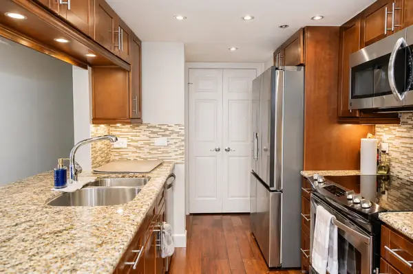 3525 Sage Road #904, Houston, TX 77056