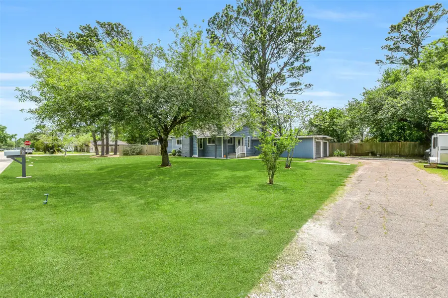 4712 33rd Street, Dickinson, TX 77539 - #2