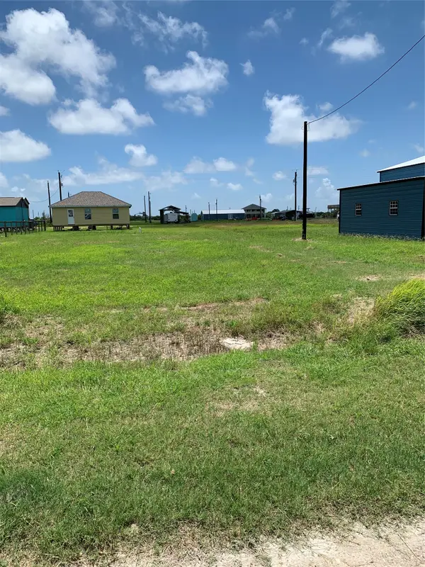 150 Ladyfish, Palacios, TX 77465