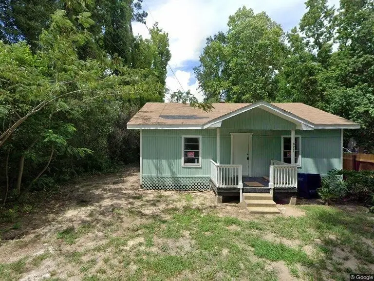 695 Grimes Avenue, Silsbee, TX 77656 - Image #1