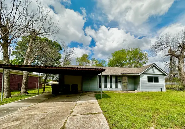 6023 Belarbor Street, Houston, TX 77033