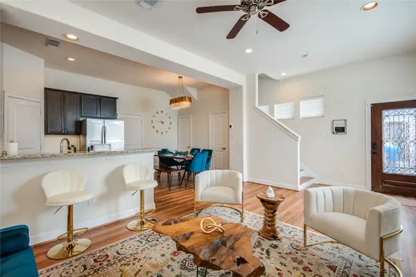 738 Link Road, Houston, TX 77009