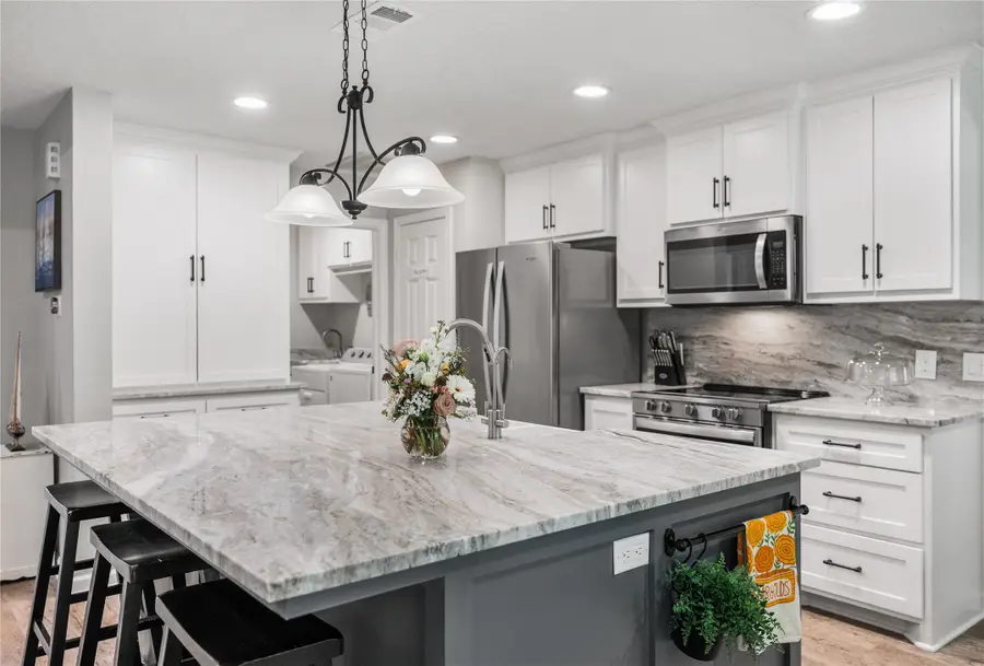 165 Lakeside Drive, Montgomery, TX 77356 - #2