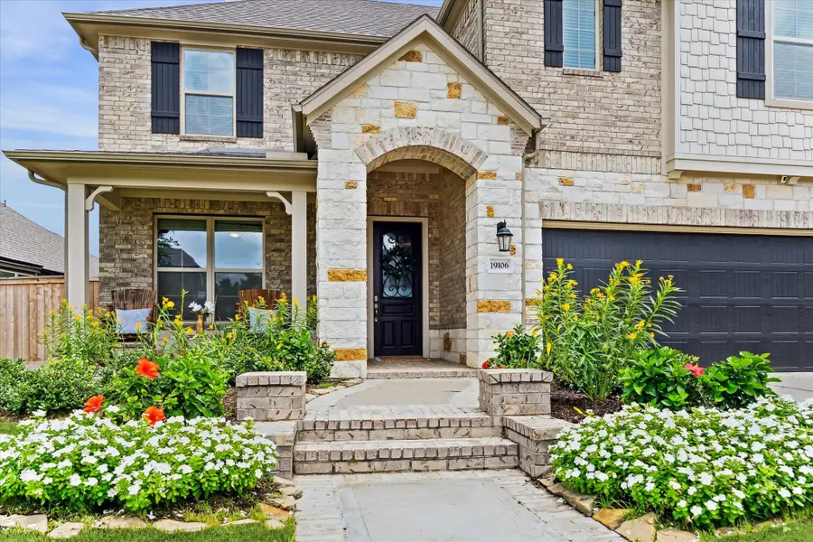 19106 Falkenstein Castle Way, Cypress, TX 77433 - Image #2
