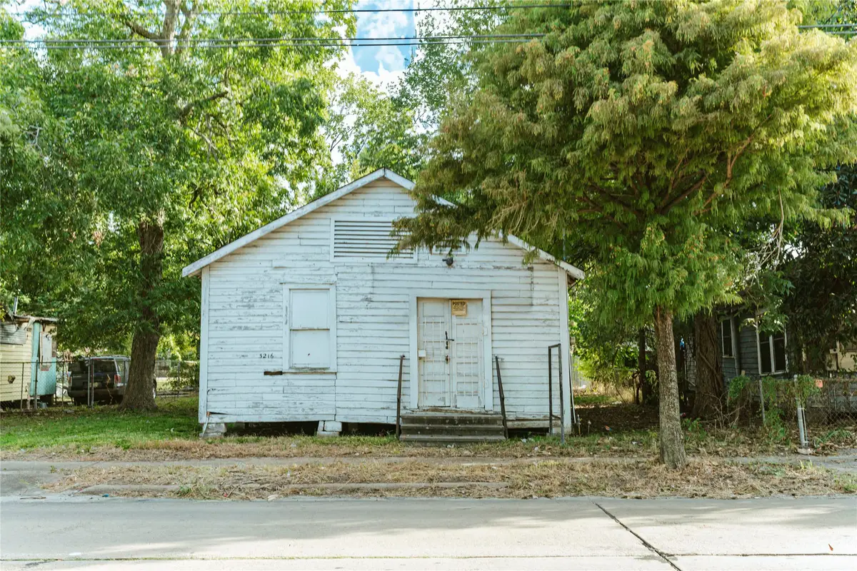 3216 Collingsworth Street, Houston, TX 77026 - Image #1