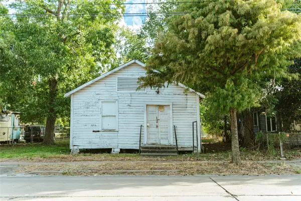 3216 Collingsworth Street, Houston, TX 77026