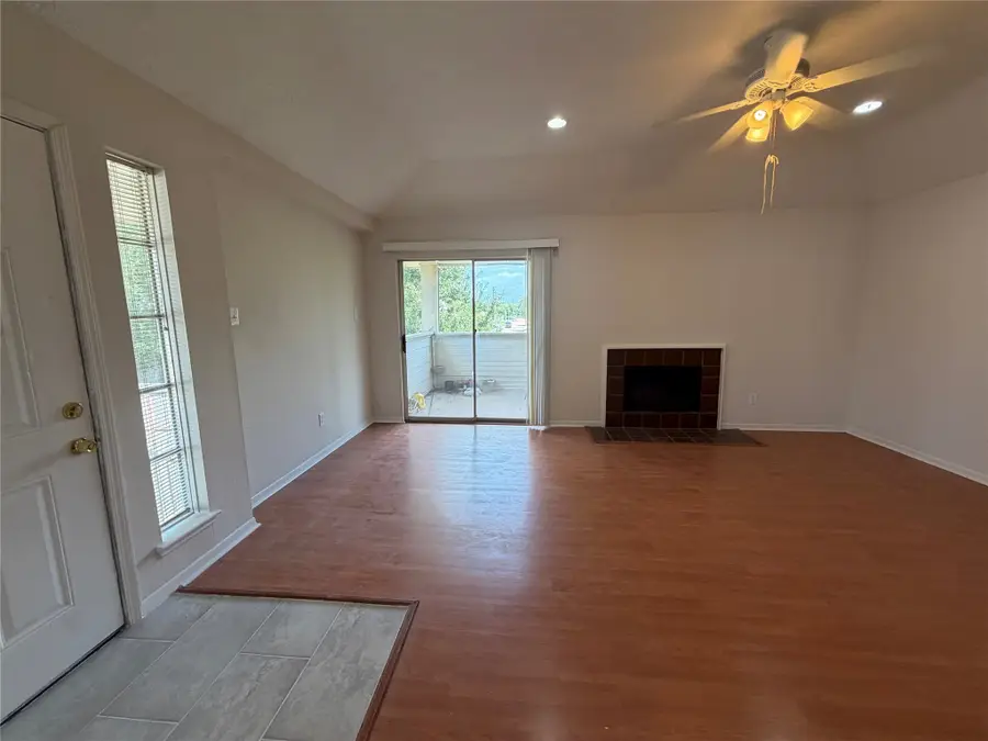 11500 Meadow Lane #4, Houston, TX 77477 - #3
