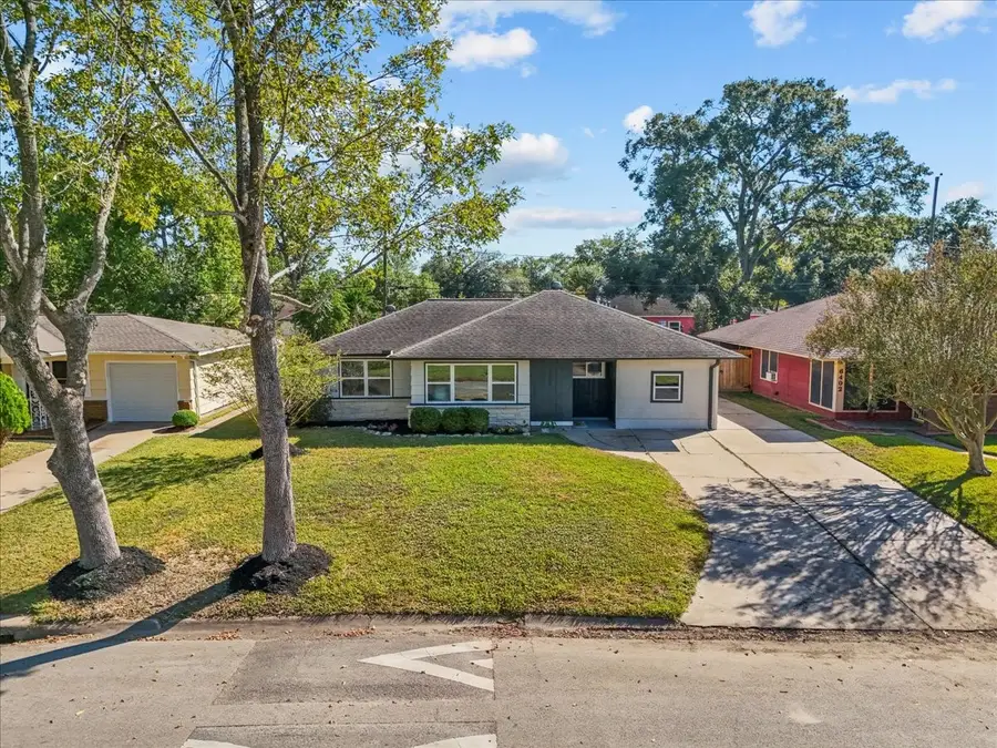 6410 Heron Drive, Houston, TX 77087 - Image #3