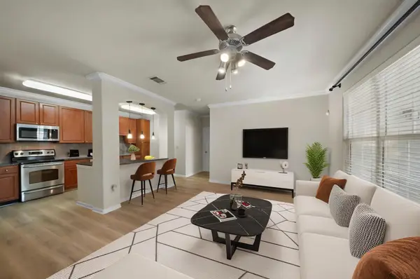 1711 Old Spanish Trail #218, Houston, TX 77054