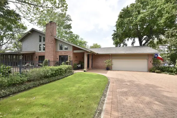 904 Winston Drive, Richmond, TX 77469