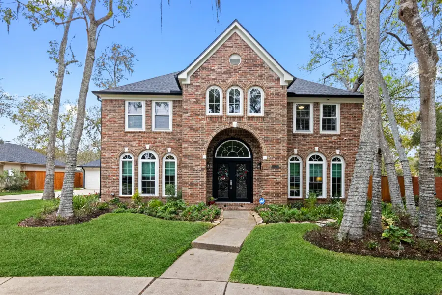 1215 Maple Bough Court, Sugar Land, TX 77479 - Image #2