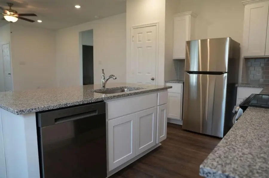 801 Stoney Point Lane, Dayton, TX 77535 - #3