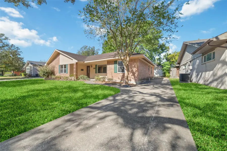 11426 Endicott Lane, Houston, TX 77035 - Image #2