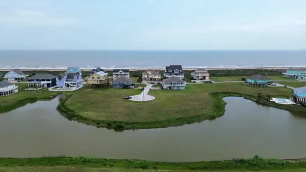 709 Nick Lane, Galveston, TX 77650