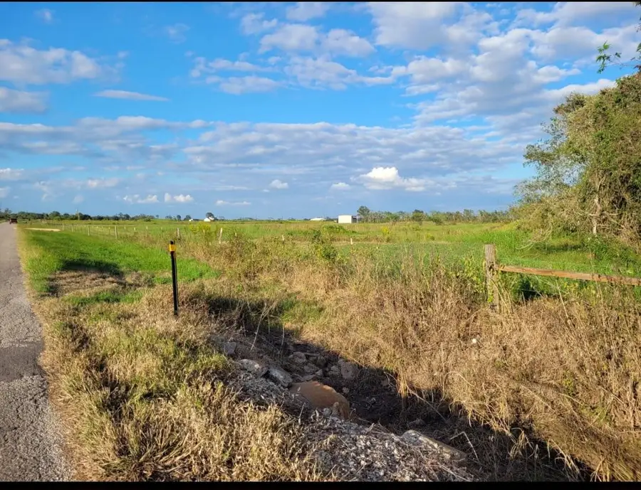 169 Timberline Drive, Bay City, TX 77414 - Image #3