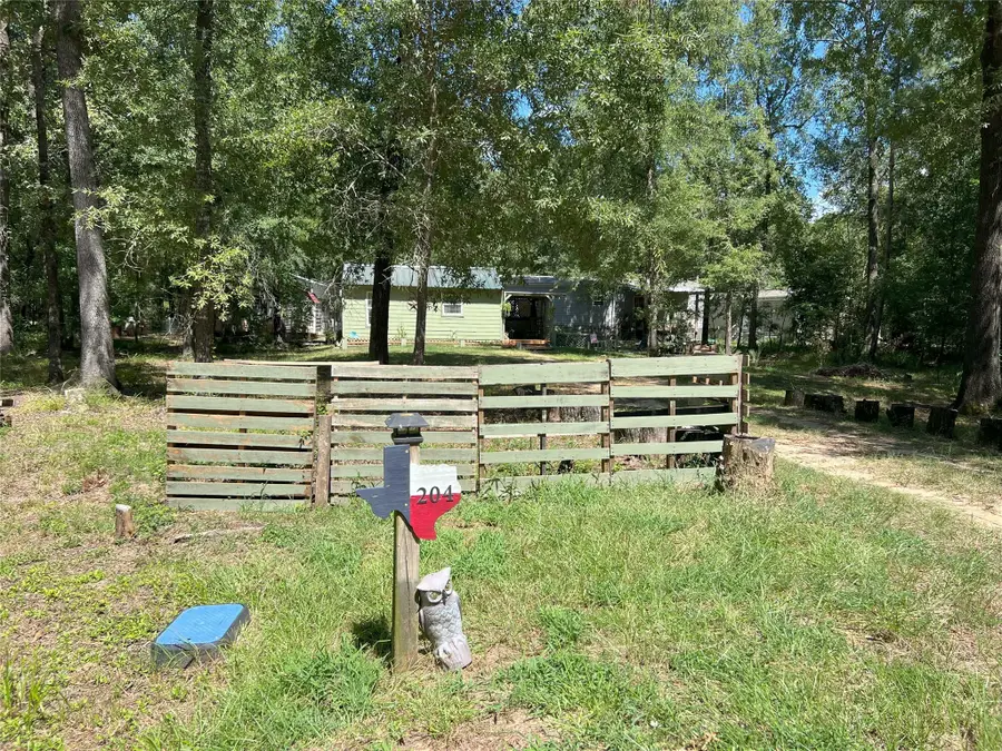 204 Knottypine, Livingston, TX 77351 - Image #3