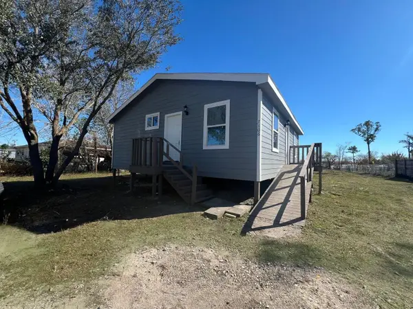 7106 Summer Lane, Rosharon, TX 77583