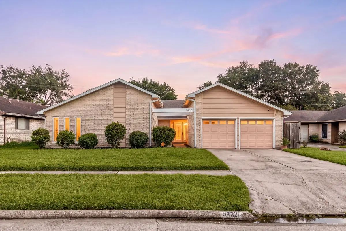 9232 Vickijohn Drive, Houston, TX 77031 - #1