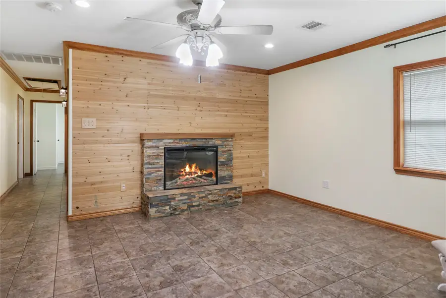 622 19th Street, Hempstead, TX 77445 - Image #2