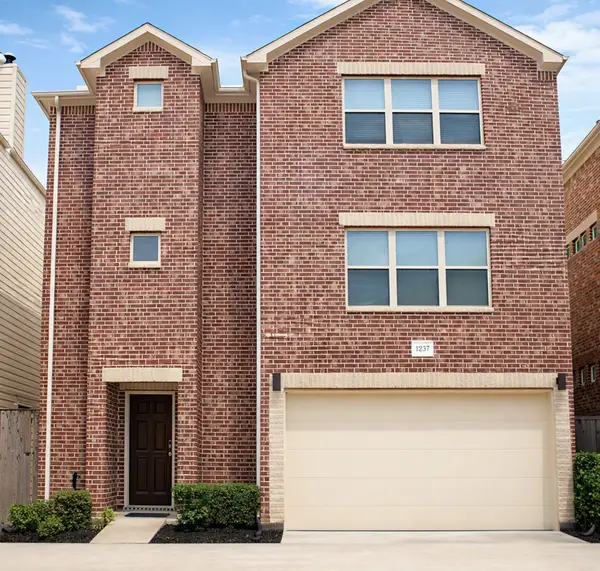 11605 Main Ash Drive, Houston, TX 77025